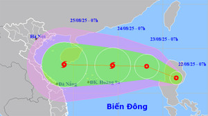Áp thấp nhiệt đới sắp vào Biển Đông, khả năng mạnh lên thành bão số 5