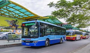 Đi tuyến xe buýt nào để đi xem diễu binh, diễu hành A80?
