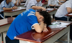 Một trường bất ngờ tăng điểm chuẩn sau khi công bố
