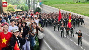 Mãn nhãn tổng hợp luyện diễu binh lần 2: Thắm tình quân dân