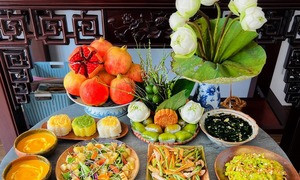 Cúng rằm tháng 7 và cúng cô hồn có phải là một?