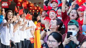 Không khí 'siêu nóng' ở Hà Nội: Biển người ngủ vỉa hè, háo hức chờ xem diễu binh