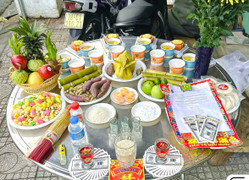 Mâm cúng cô hồn đầy đủ gồm những gì? 