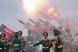 21 loạt đại bác rền vang ở sân Mỹ Đình, khai màn tổng duyệt A80