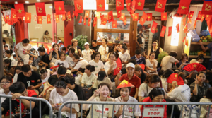 Trực tiếp: Hà Nội không ngủ, người dân háo hức chờ diễu binh, diễu hành A80