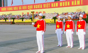 Võ sĩ quân hàm Đại úy thực hiện nghi thức mở màn diễu binh A80 là ai?