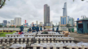 Cận cảnh trận địa pháo hoa ở TP.HCM trước giờ khai hỏa mừng Quốc khánh 2/9