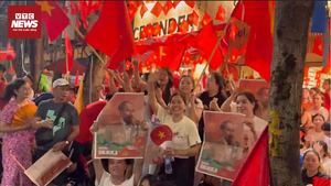 Xuyên đêm trắng, vạn người bừng bừng khí thế đón chờ diễu binh A80