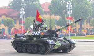 Dàn khí tài hiện đại của quân đội phô diễn sức mạnh trên Quảng trường Ba Đình