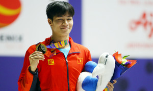 Trung úy Hải quân rước đuốc A80 từng nổi danh 'thần đồng' thể thao Việt Nam