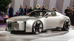 Audi Concept C lần đầu tiên có mui trần đóng mở điện 2 tấm