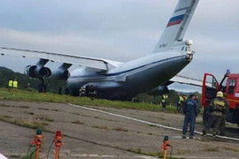 Máy bay vận tải quân sự Nga hạ cánh khẩn cấp do gặp sự cố