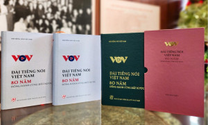 Ra mắt sách 'Đài Tiếng nói Việt Nam - 80 năm đồng hành cùng đất nước'