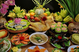 Những dịch vụ hút khách dịp Rằm tháng 7