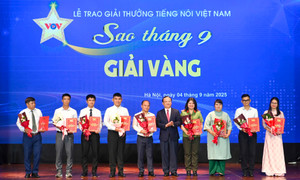 Báo Điện tử VTC News đoạt 3 giải thưởng Tiếng nói Việt Nam - Sao tháng 9