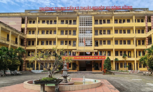 Ngôi trường không làm lễ khai giảng, hiệu trưởn...