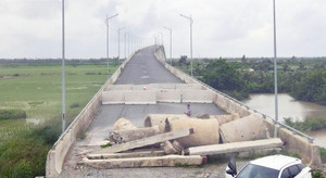 Đường bộ ven biển qua Hải Phòng 3.700 tỷ đồng 'đắp chiếu' sau 8 năm khởi công