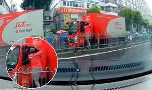 Công an TP.HCM truy xét người đàn ông đập kính, tấn công tài xế xe tải