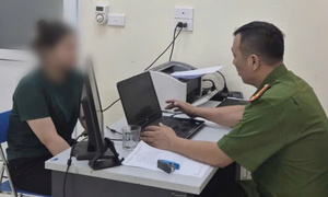 Giải cứu nữ sinh bị bắt cóc online, công an phường bị nghi là công an giả