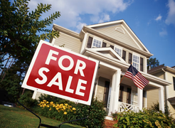 Nghịch lý giấc mơ an cư ở Mỹ: Nhà càng nhỏ, giá càng cao