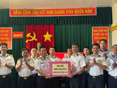 Vùng 2 Hải quân chung tay vì nhân dân Cuba