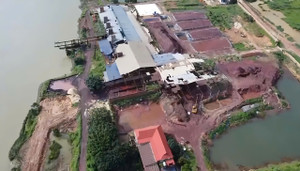 Đổ hơn 900 tấn chất thải ra môi trường, 3 người bị khởi tố