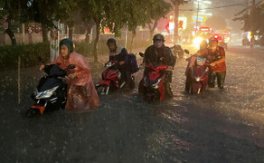 Dự báo thời tiết 10 ngày: Biển Đông xuất hiện vùng áp thấp, Nam Bộ mưa gia tăng