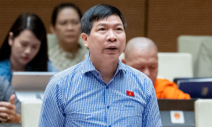 Tạm đình chỉ nhiệm vụ đại biểu Quốc hội với ông Trần Văn Thức