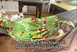 Cảnh anh Tây 'phê hết cỡ' khi nằm võng ở Việt Nam gây bão TikTok