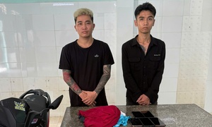 Công an TP.HCM bắt nhóm TikToker dàn dựng clip phản cảm, gây rối để câu view