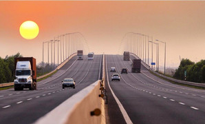 Cấm xe khách đi làn 1 cao tốc: Giải pháp cấp thiết, cần sớm áp dụng trên toàn quốc