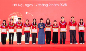 Hiệu trưởng Ngoại thương mong muốn tân sinh viên tập làm một việc khó mỗi ngày 