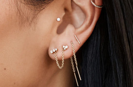 Tác hại của việc đeo khuyên tai khi ngủ