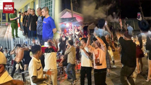 Chủ quán phở biến sinh nhật thành lễ hội pháo hoa trên quốc lộ