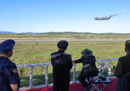 Ông Kim Jong-un giám sát thử nghiệm UAV, ra lệnh phát triển AI