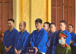 Buôn lậu 113kg vàng, trị giá hơn 252 tỷ đồng vào Việt Nam: 14 bị cáo lĩnh án