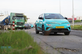 Công an TP.HCM đề nghị loạt biện pháp hạn chế tai nạn liên quan 'điểm mù'