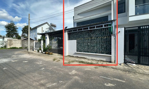 Vụ xây nhầm nhà trên đất người khác ở TP.HCM: Chủ nhà sẽ thuê 'thần đèn' di dời