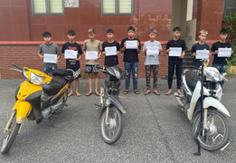 Tạm giữ 9 thanh niên mang hung khí gây tai nạn làm 3 người thương vong