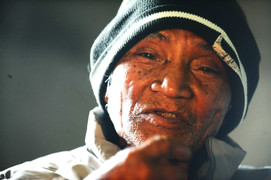 Cụ ông ở Lâm Đồng lạc 6 ngày trong rừng: Ăn đọt cây, lá rừng để sống sót