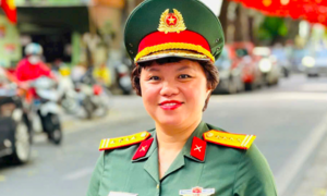 Đại tá Kiều Thanh Thúy trả lời câu hỏi doanh th...