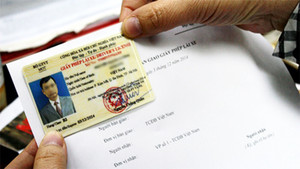 Cách làm lại bằng lái xe bị mất năm 2025