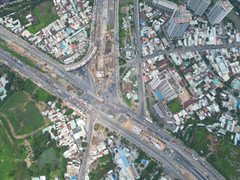 Nút giao 3.400 tỷ chậm tiến độ, Chủ tịch TP.HCM chỉ đạo 'nóng'