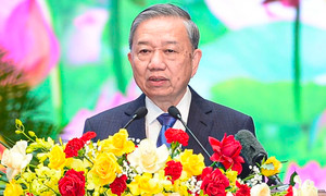 Tổng Bí thư: Trong quân ngũ, thi đua là trường học của nhân cách và bản lĩnh
