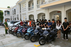 Hàng chục thanh thiếu niên chạy xe gây náo loạn tuyến phố trung tâm Đà Nẵng 