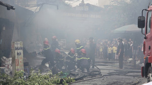 Cháy lớn tại Bắc Ninh, nhiều tài sản bị thiêu rụi