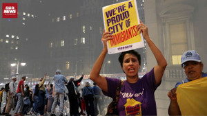 Mỹ: Biểu tình phản đối giam giữ người nhập cư sau vụ tấn công văn phòng ICE