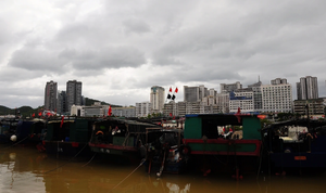 Trung Quốc đóng cửa trường học, sơ tán gần 37.000 người do bão Bualoi