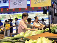 Saigon Co.op tung gói bình ổn giá thiết yếu, giảm giá thực phẩm đến 33%