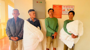 'Mấy chục năm đi biển, lần đầu gặp cảnh khủng khiếp vậy'